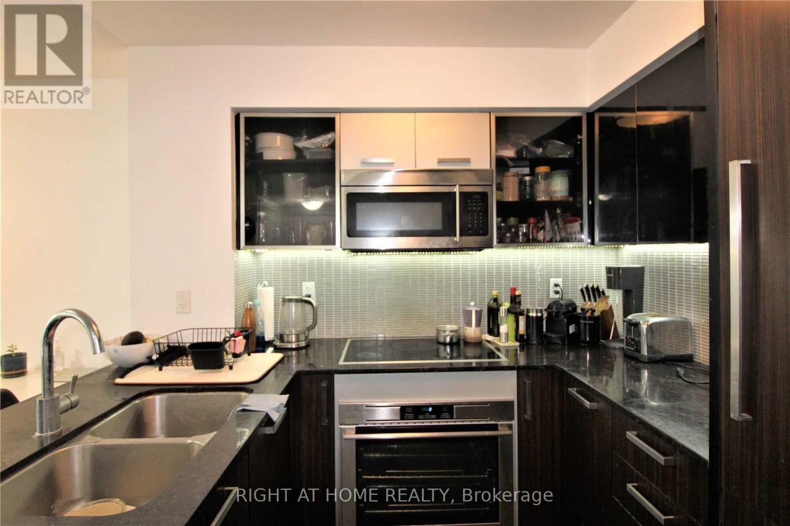 2110 - 5168 Yonge Street, Toronto, Ontario  M2N 0G1 - Photo 5 - C12501248