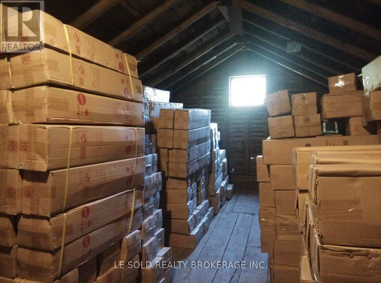 Shed #2 - 26 Gormley Court, Richmond Hill, Ontario  L4E 1A2 - Photo 2 - N12501250