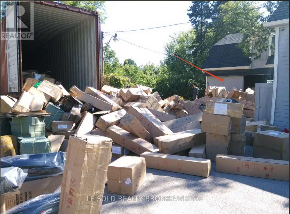 Shed #2 - 26 Gormley Court, Richmond Hill, Ontario  L4E 1A2 - Photo 3 - N12501250