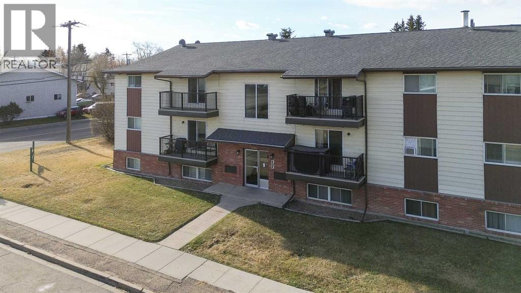 5904 51 Avenue, Red Deer, Alberta  T4N 4H9 - Photo 35 - A2268099