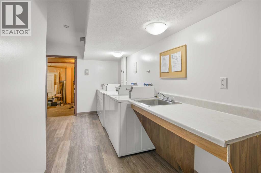 101-304, 5904 51 Avenue, Red Deer, Alberta  T4N 4H9 - Photo 8 - A2268103