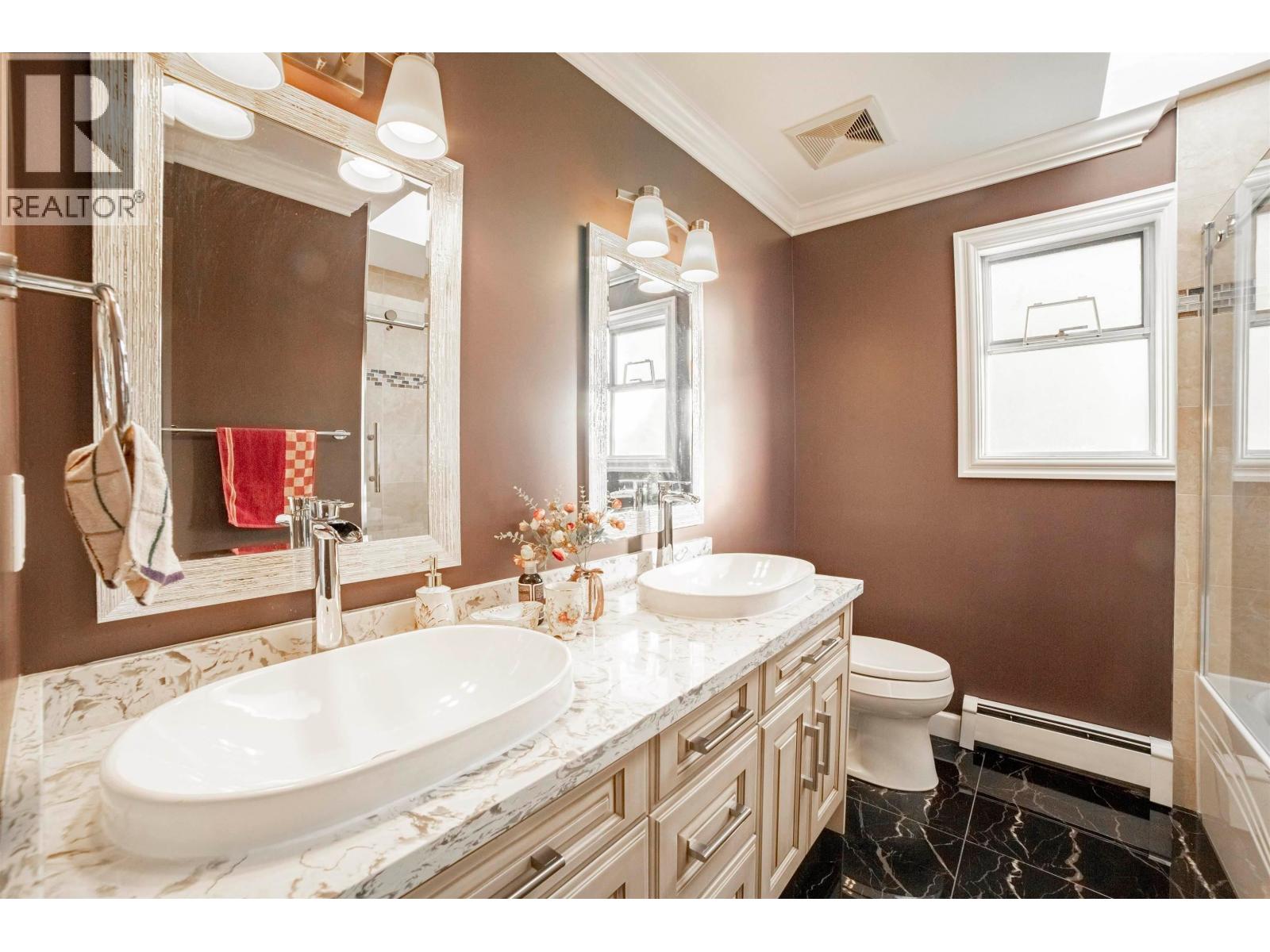 6970 Willingdon Avenue, Burnaby, British Columbia  V5J 3R2 - Photo 14 - R3062362