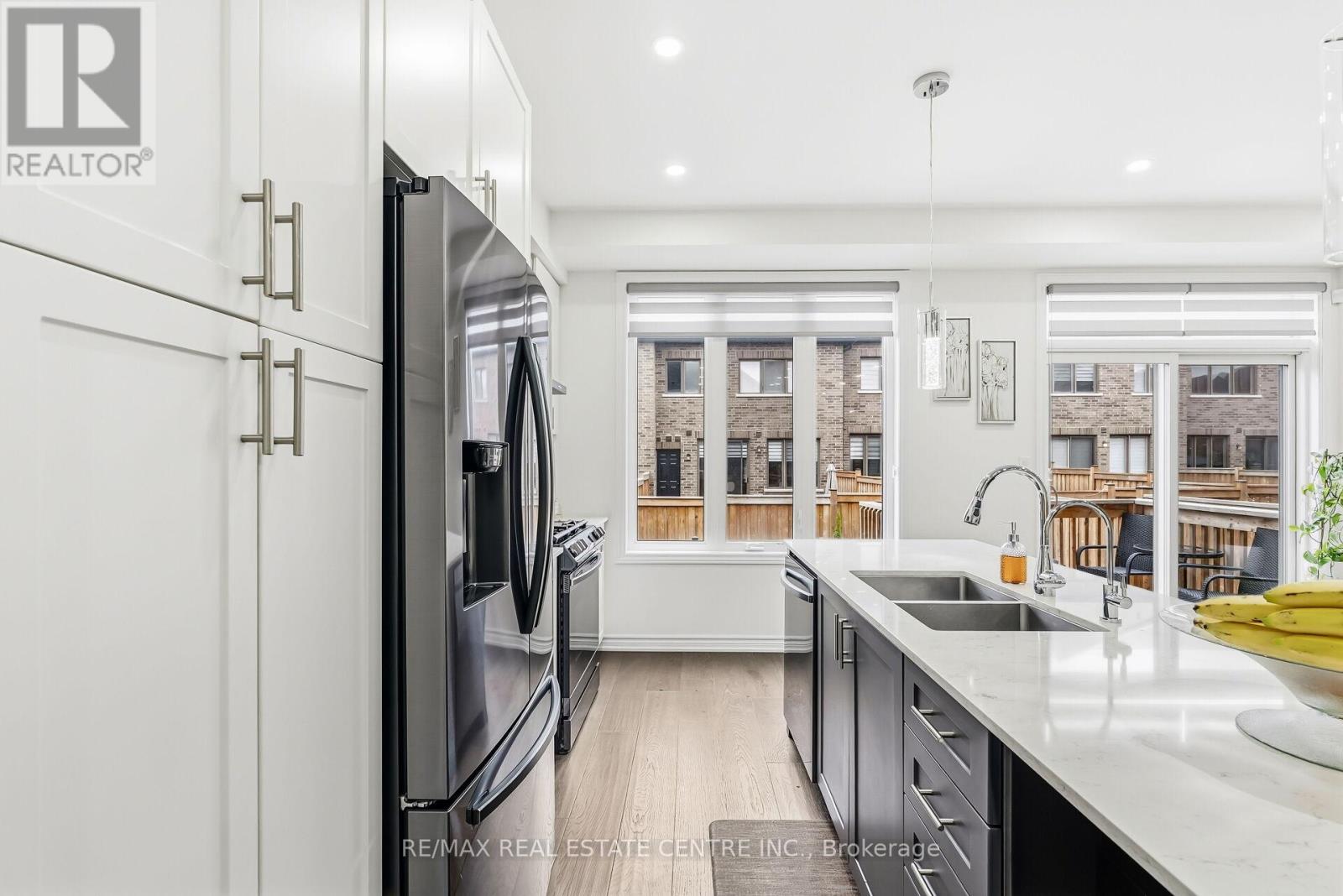 488 Parent Place Street, Milton, Ontario  L9E 1L4 - Photo 16 - W12501038