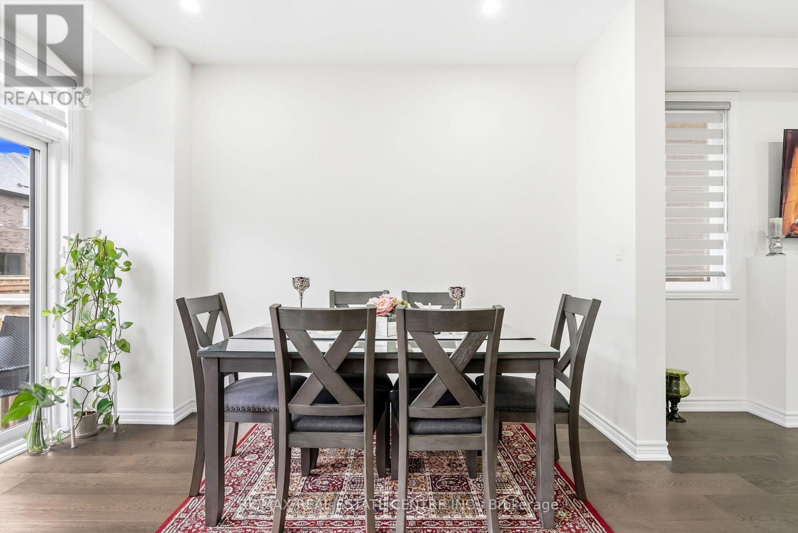 488 Parent Place Street, Milton, Ontario  L9E 1L4 - Photo 18 - W12501038