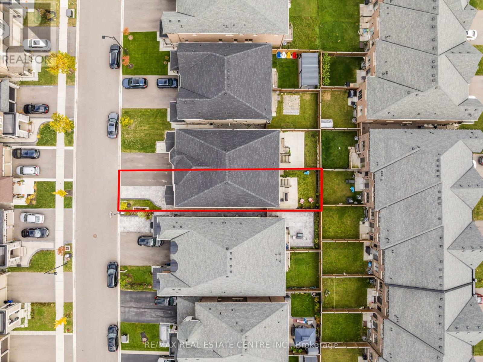 488 Parent Place Street, Milton, Ontario  L9E 1L4 - Photo 7 - W12501038