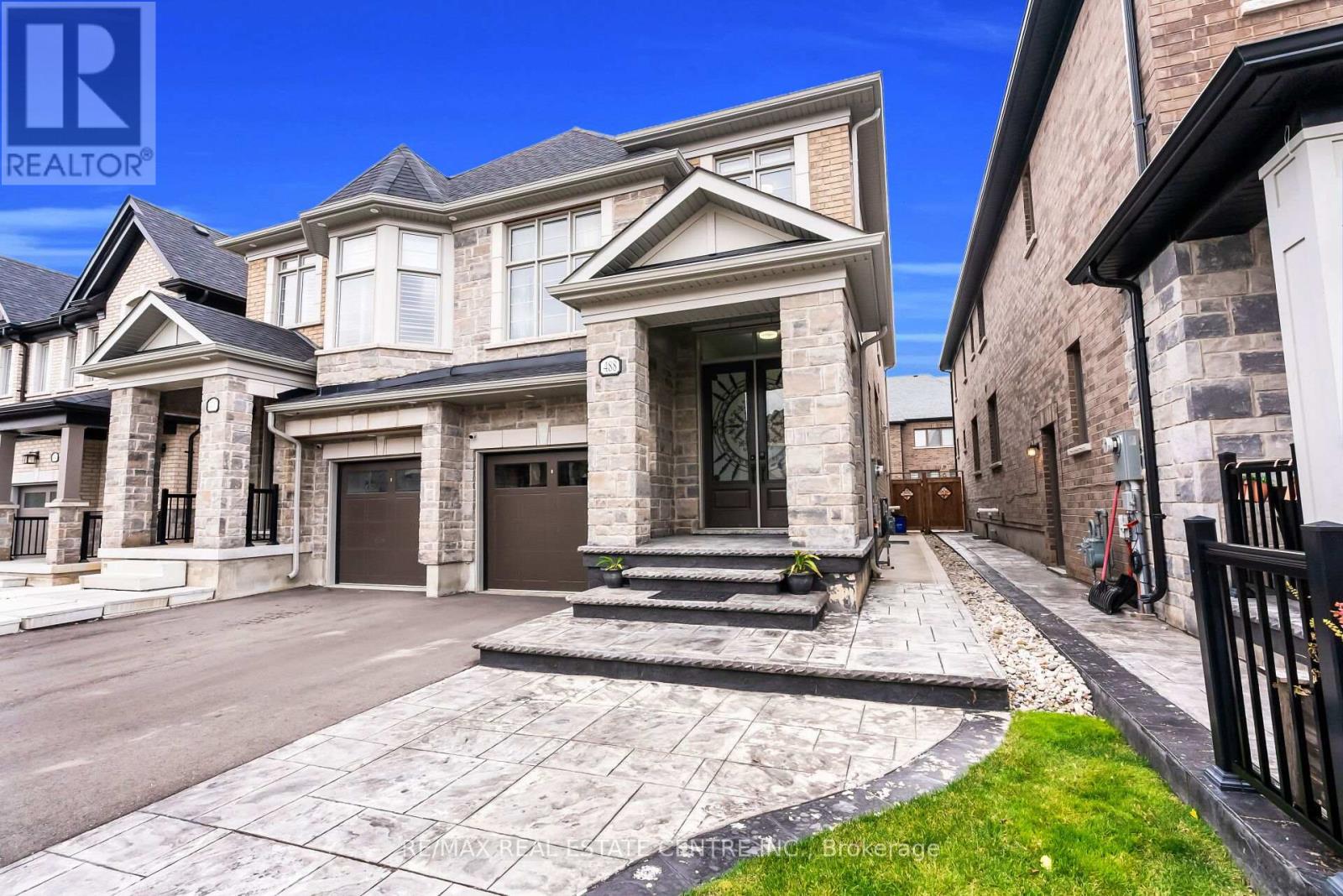 488 Parent Place Street, Milton, Ontario  L9E 1L4 - Photo 9 - W12501038