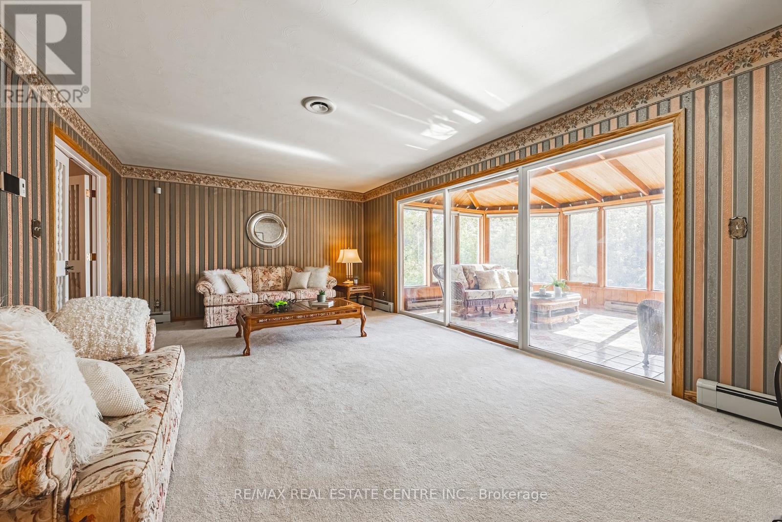 1751 Cheese Factory Road, North Dumfries, Ontario  N0B 1L0 - Photo 23 - X12501242