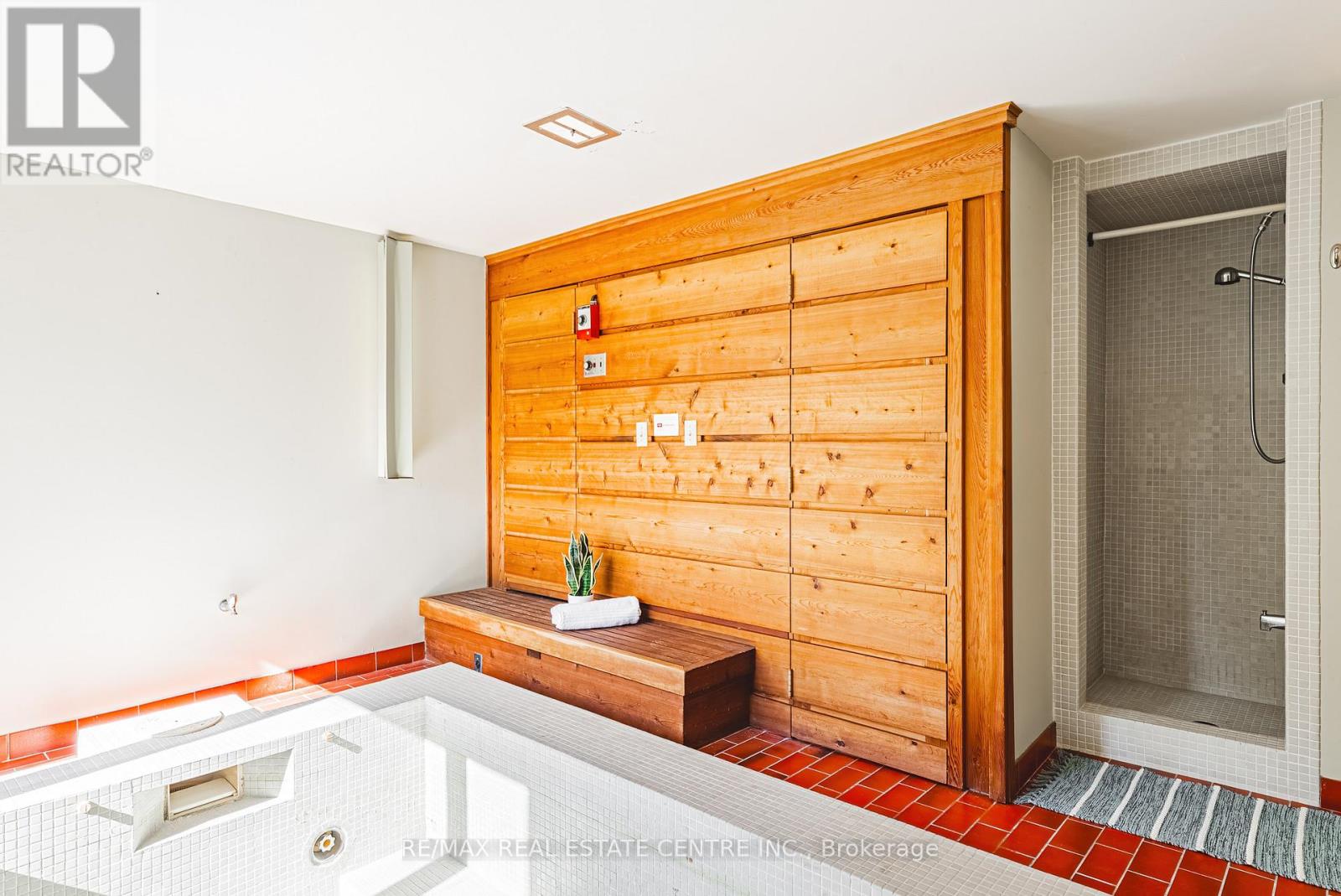 1751 Cheese Factory Road, North Dumfries, Ontario  N0B 1L0 - Photo 46 - X12501242