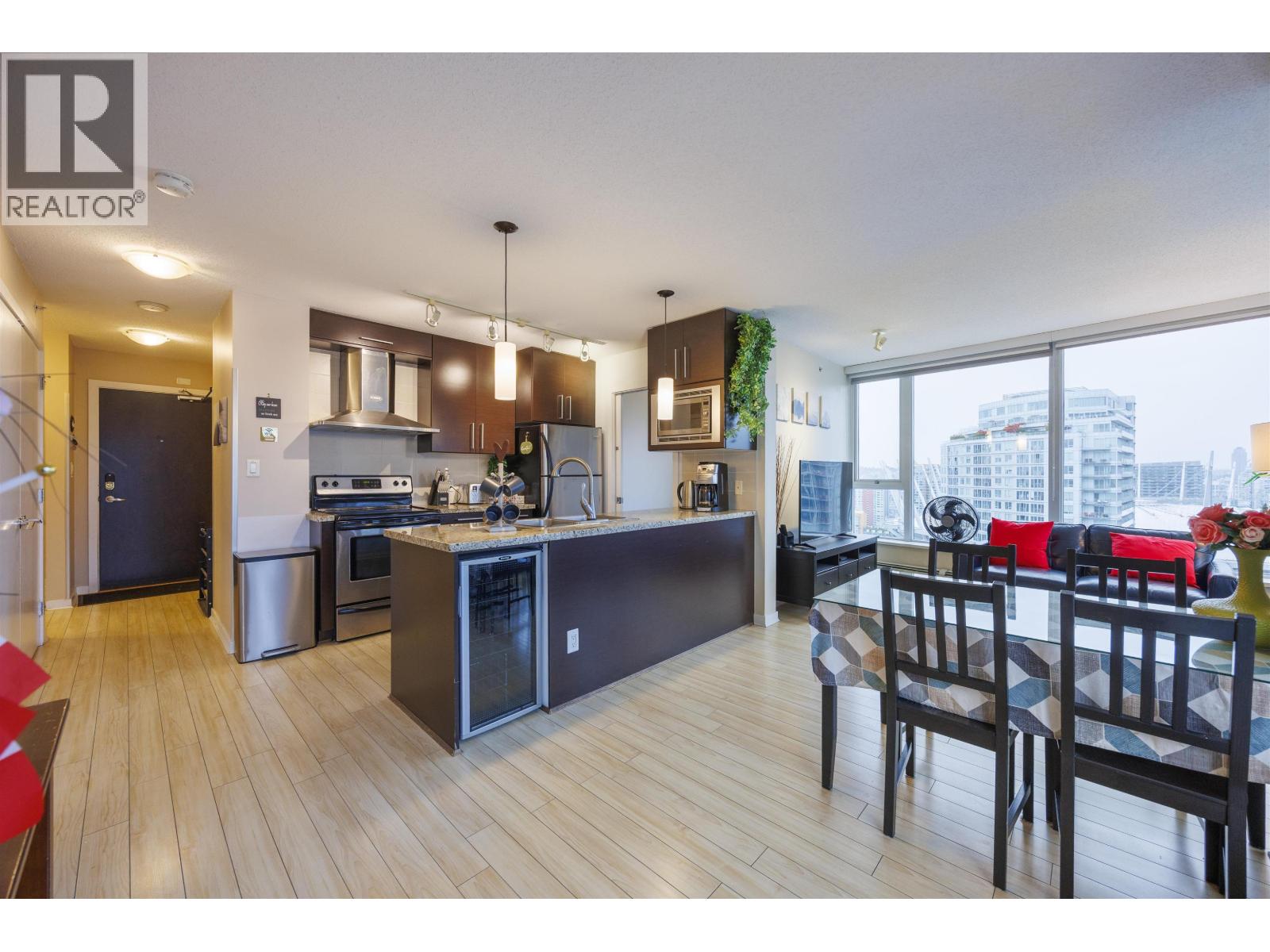 3207 689 Abbott Street, Vancouver, British Columbia  V6B 0J2 - Photo 6 - R3061563