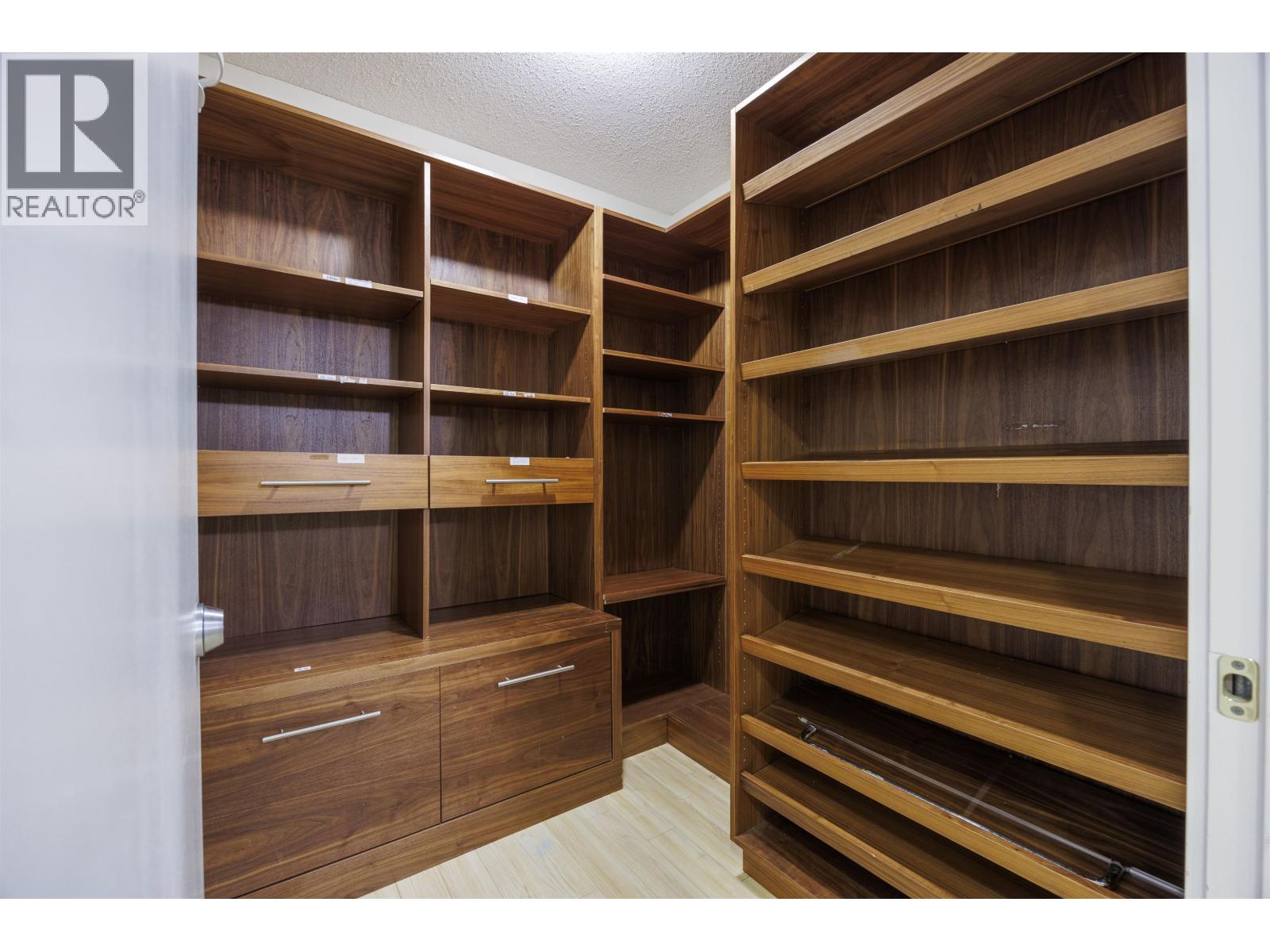 3207 689 Abbott Street, Vancouver, British Columbia  V6B 0J2 - Photo 16 - R3061563