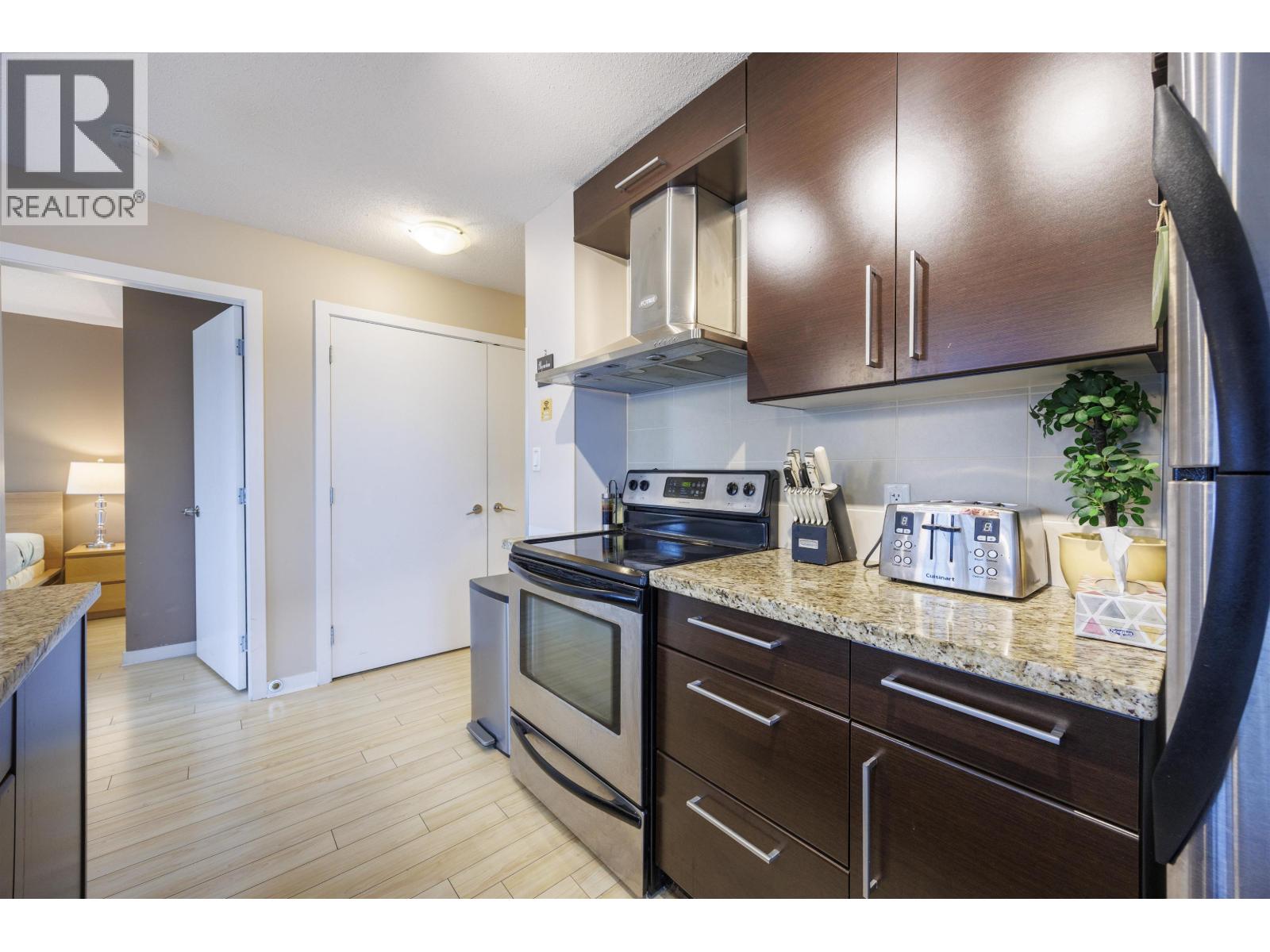 3207 689 Abbott Street, Vancouver, British Columbia  V6B 0J2 - Photo 4 - R3061563