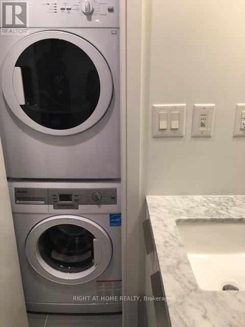 1406 - 42 Charles Street E, Toronto, Ontario  M4Y 0B7 - Photo 7 - C12501258