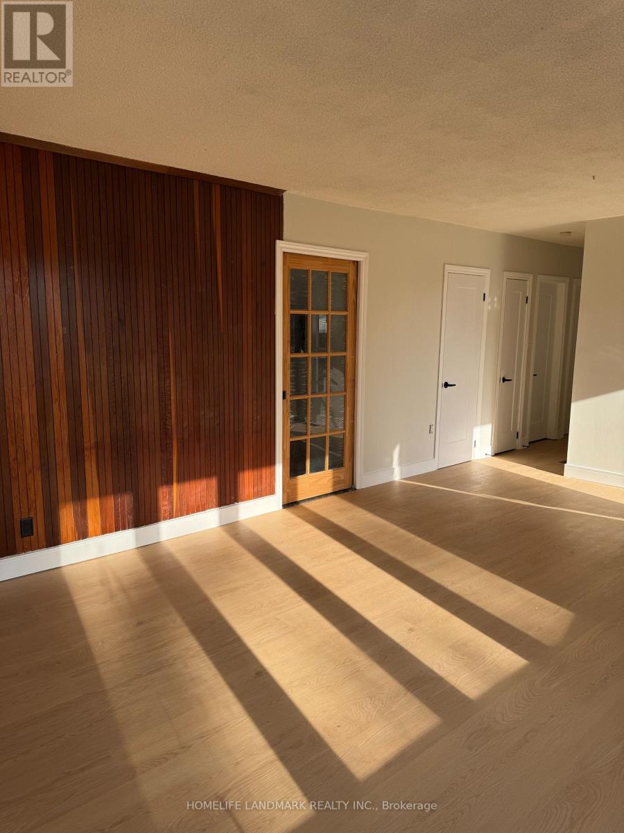 35 NISBET DRIVE, Aurora, Ontario