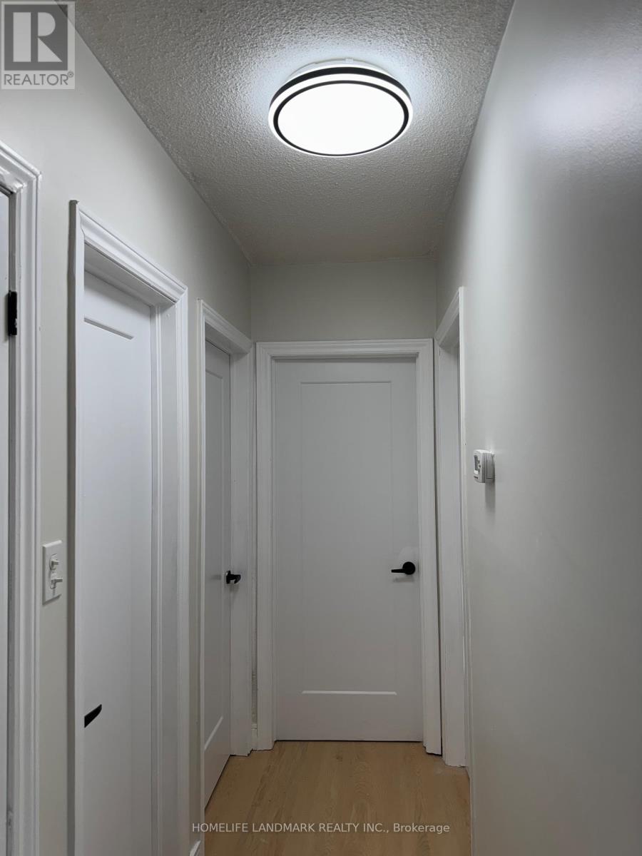 35 Nisbet Drive, Aurora, Ontario  L4G 2K4 - Photo 10 - N12501262