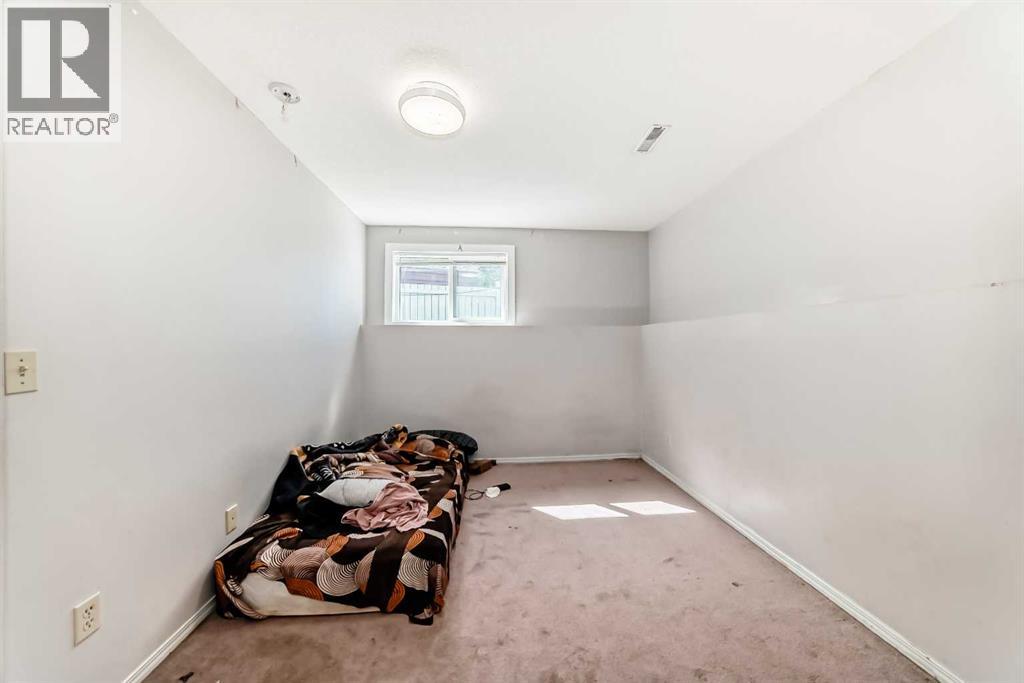 52 Martinglen Place Ne, Calgary, Alberta  T3J 3J1 - Photo 34 - A2256502