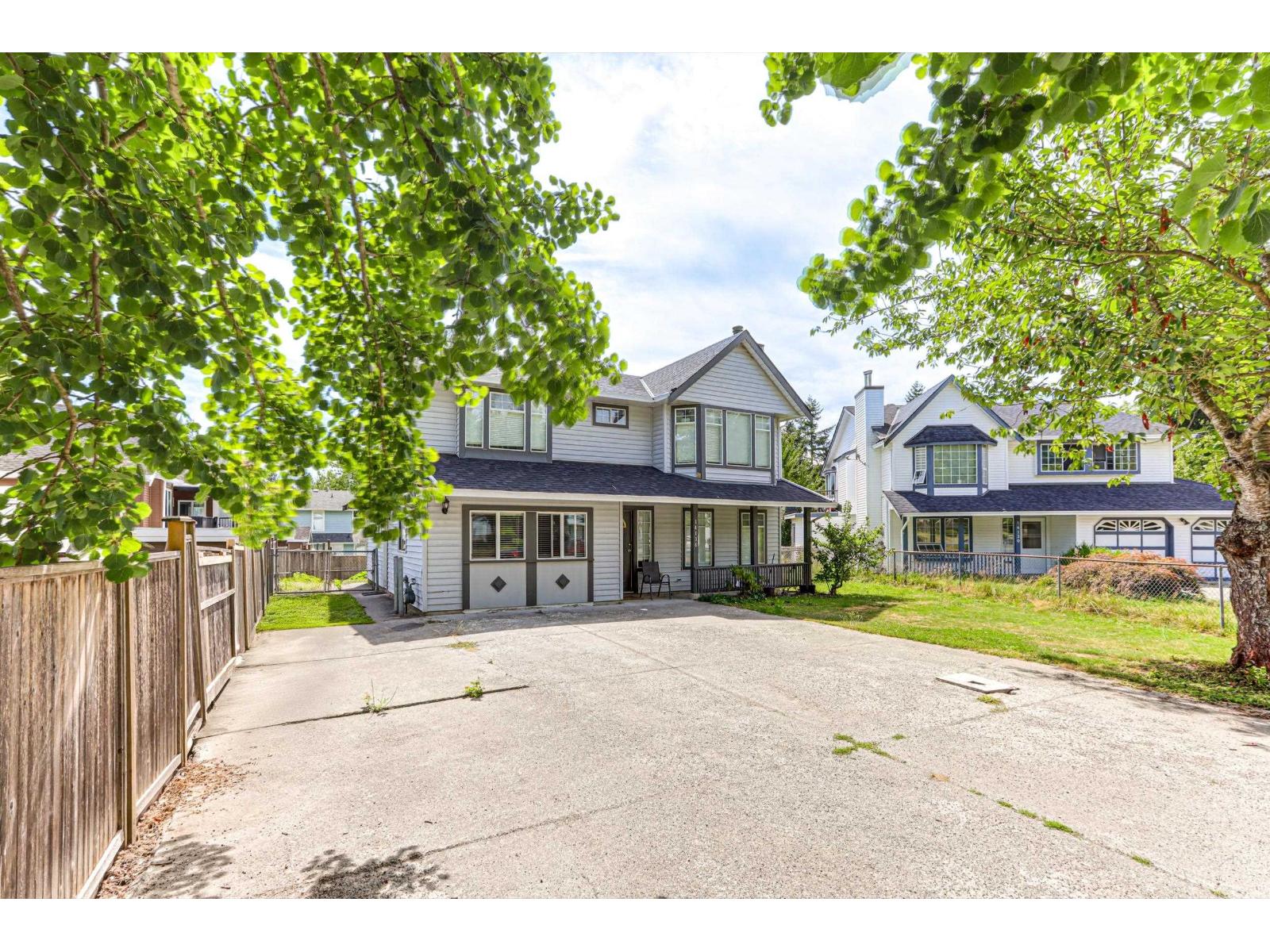 14134 67 Avenue, Surrey, British Columbia V3W 9N7 - Photo 2 - R3061390