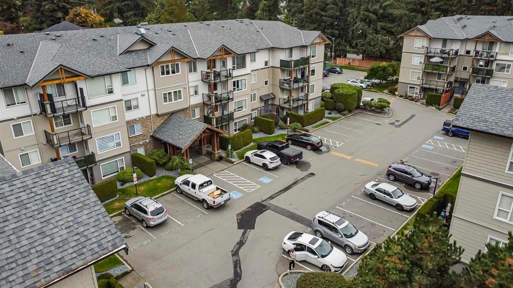 101 2955 Diamond Crescent, Abbotsford, British Columbia  V2T 2L5 - Photo 3 - R3061511