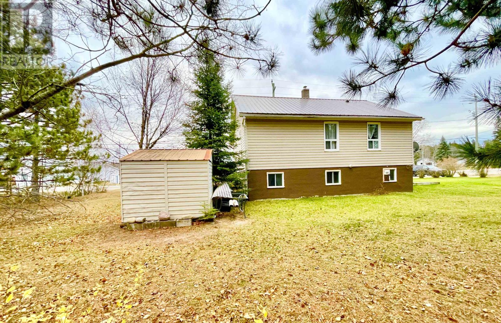 78 Armstrong St, Vermilion Bay, Ontario  P0V 2V0 - Photo 34 - TB253253