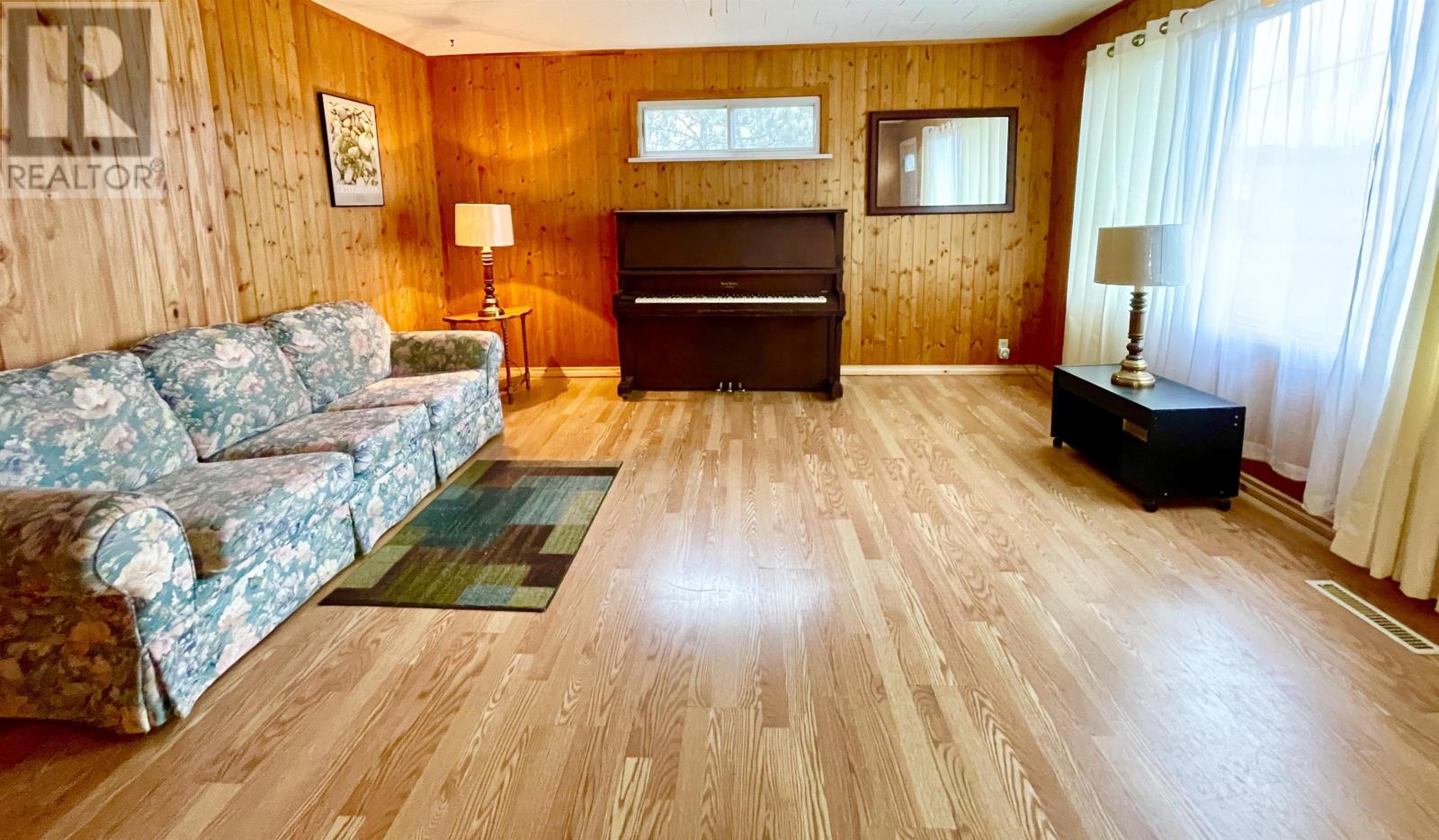 78 Armstrong St, Vermilion Bay, Ontario  P0V 2V0 - Photo 9 - TB253253