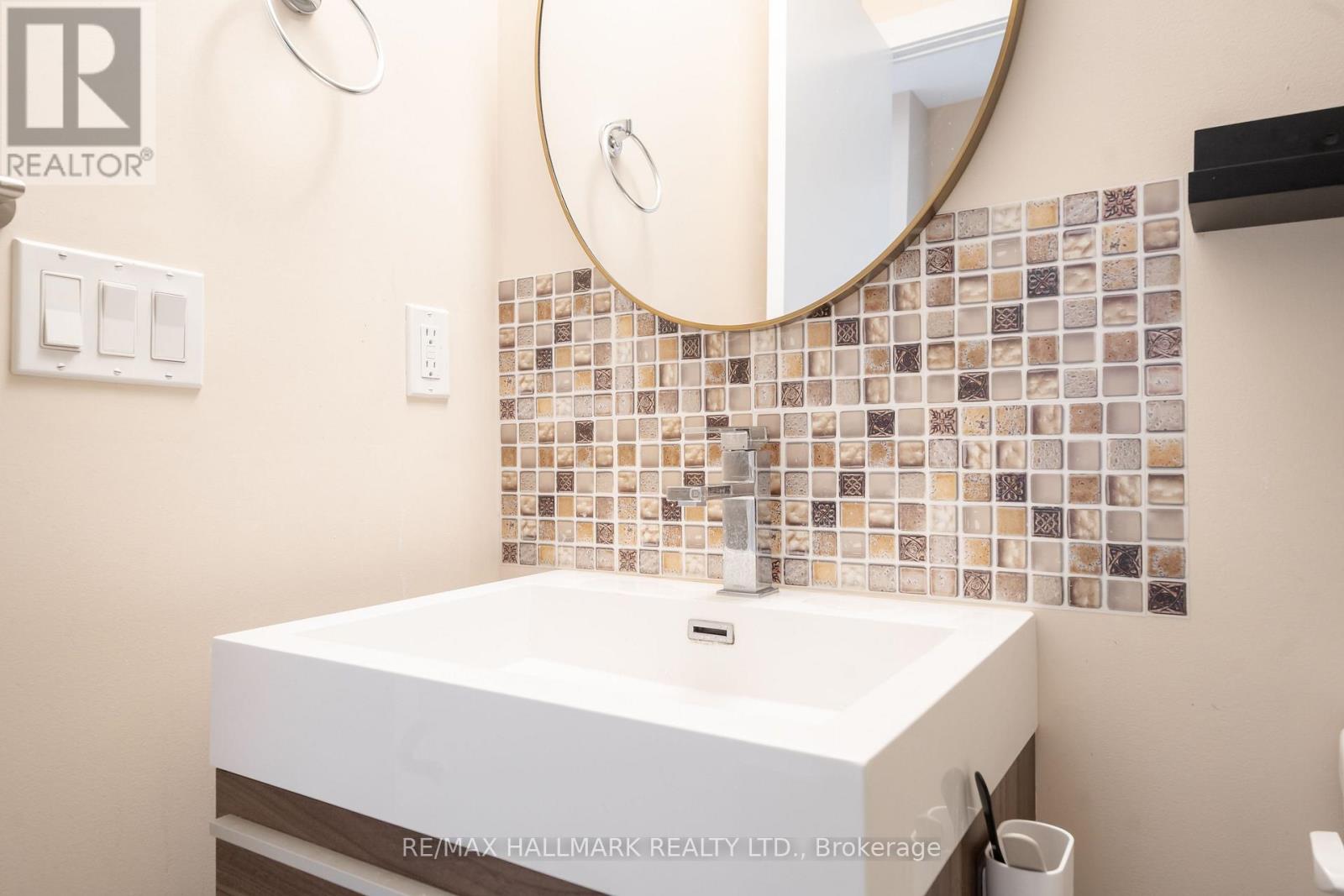 707 - 181 Bedford Road, Toronto, Ontario  M5R 0C2 - Photo 24 - C12501270