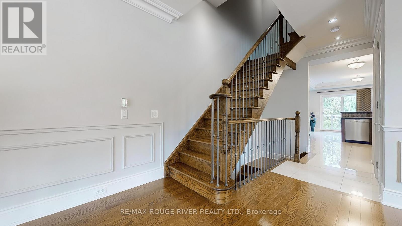 56 Clairtrell Road, Toronto, Ontario  M2N 5J6 - Photo 17 - C12501274