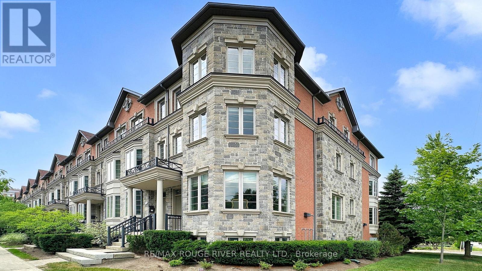 56 Clairtrell Road, Toronto, Ontario  M2N 5J6 - Photo 3 - C12501274