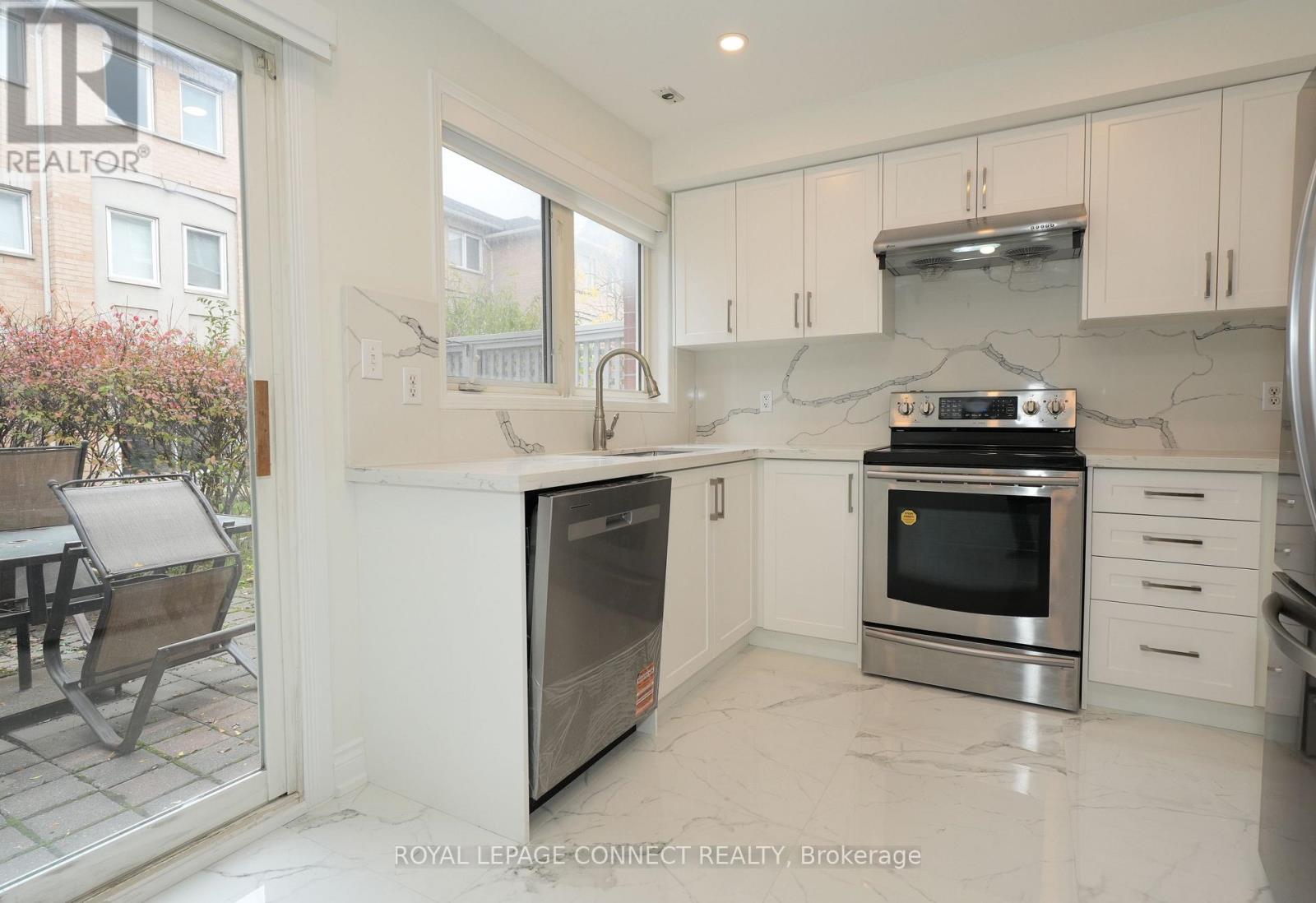 107 - 19 Rosebank Drive, Toronto, Ontario  M1B 5Z2 - Photo 2 - E12501278