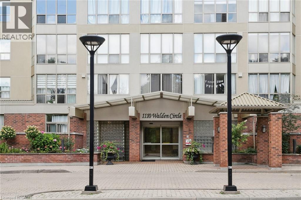 1110 Walden Circle, Mississauga, Ontario  L5J 4R3 - Photo 3 - 40785017