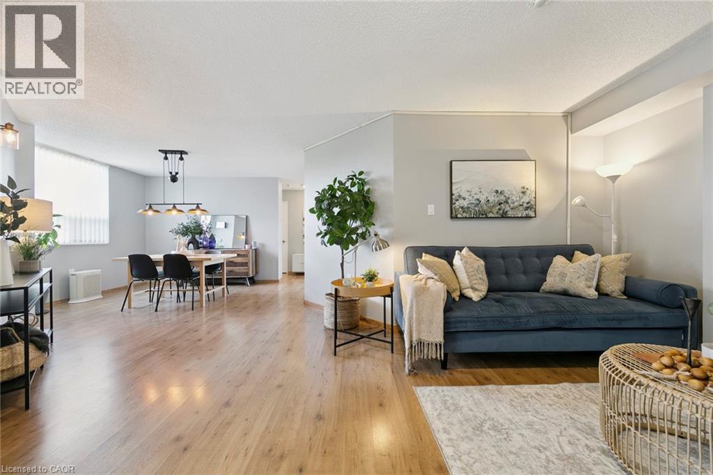 1110 Walden Circle, Mississauga, Ontario  L5J 4R3 - Photo 6 - 40785017