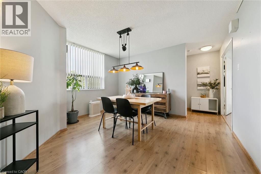 1110 Walden Circle, Mississauga, Ontario  L5J 4R3 - Photo 7 - 40785017