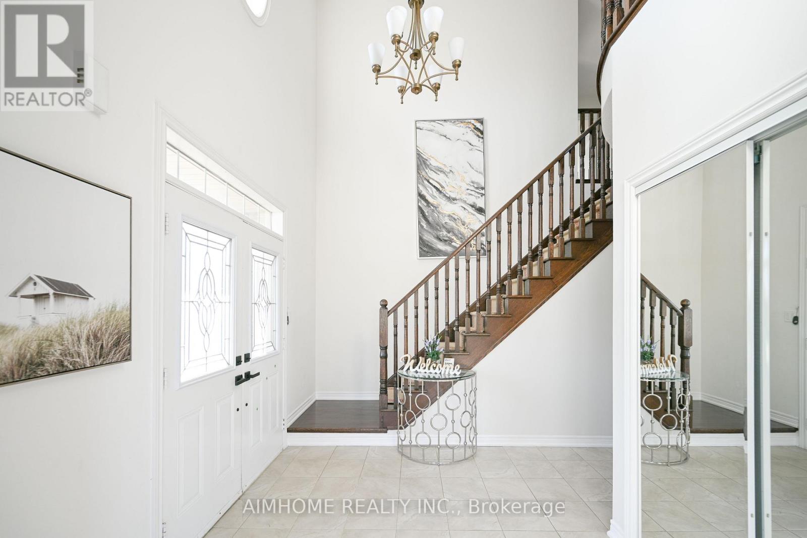 116 Landsdown Crescent, Markham, Ontario  L6E 0M8 - Photo 5 - N12501272