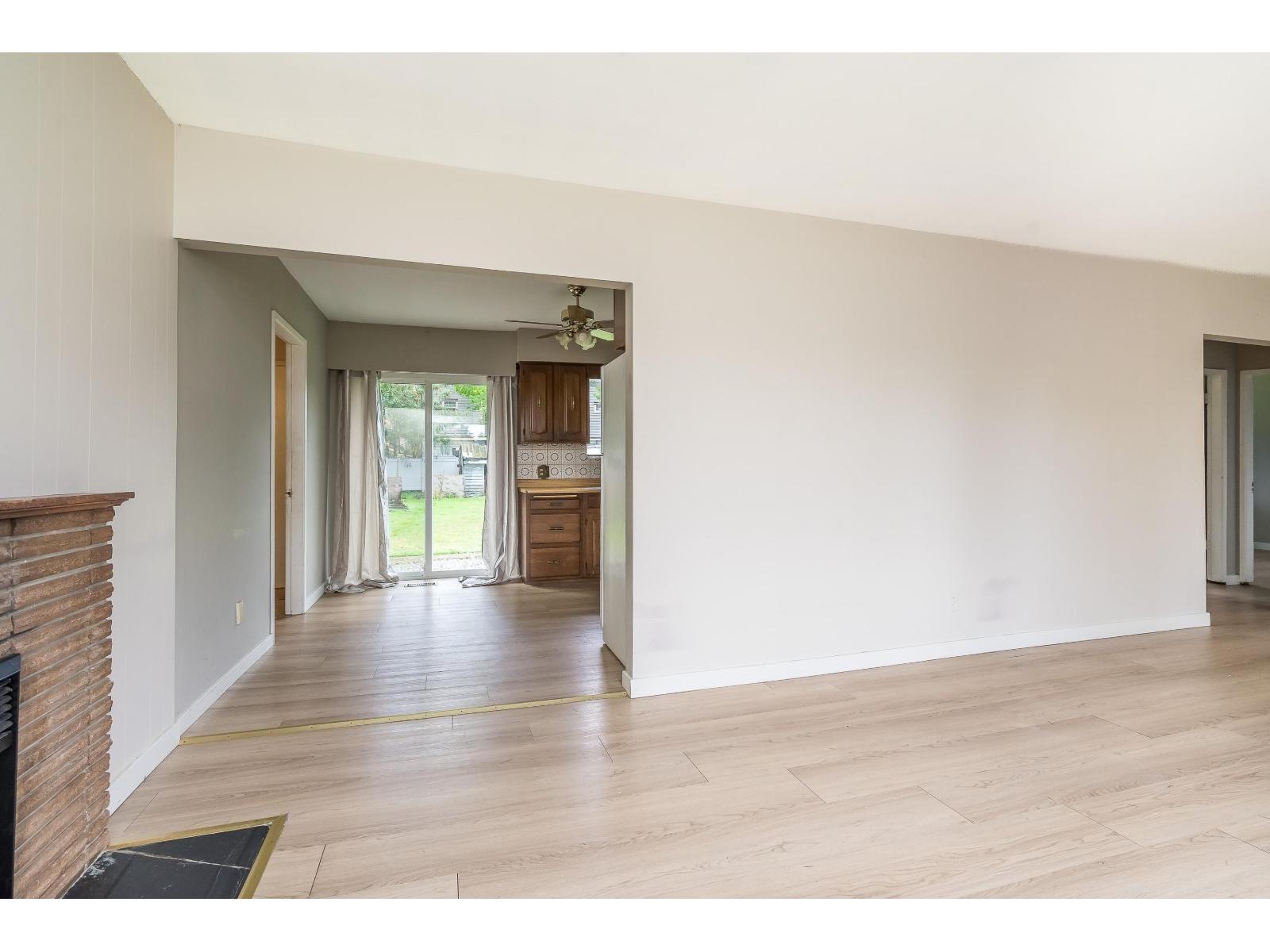 10331 155a Street, Surrey, British Columbia  V3R 4K4 - Photo 10 - R3063898