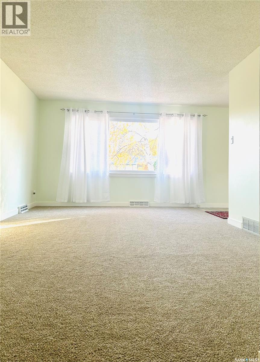 17 Mitchell Street, Saskatoon, Saskatchewan  S7H 3E9 - Photo 7 - SK020794