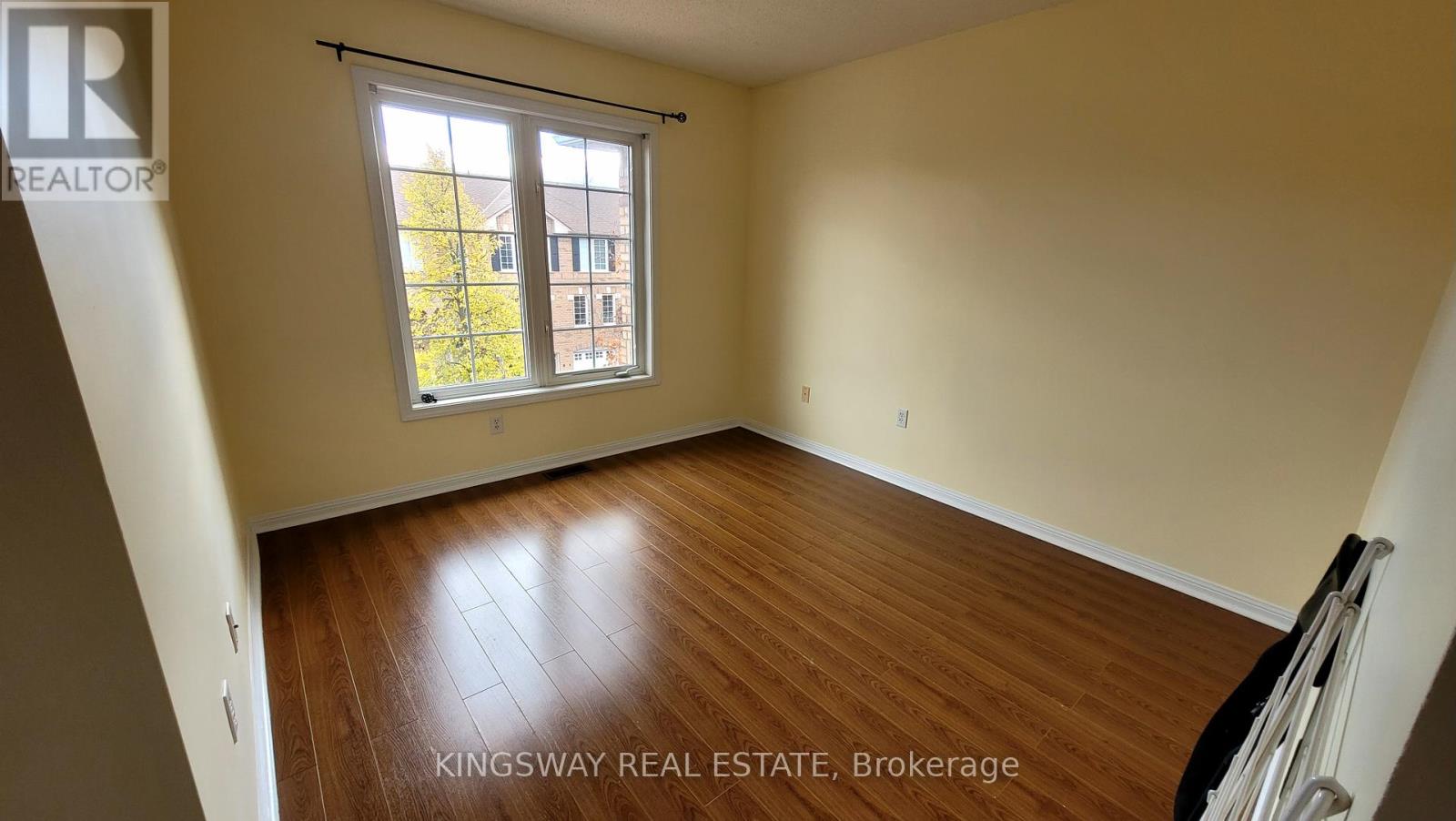 38 - 2 Clay Brick Court, Brampton, Ontario  L6V 4M7 - Photo 6 - W12501276