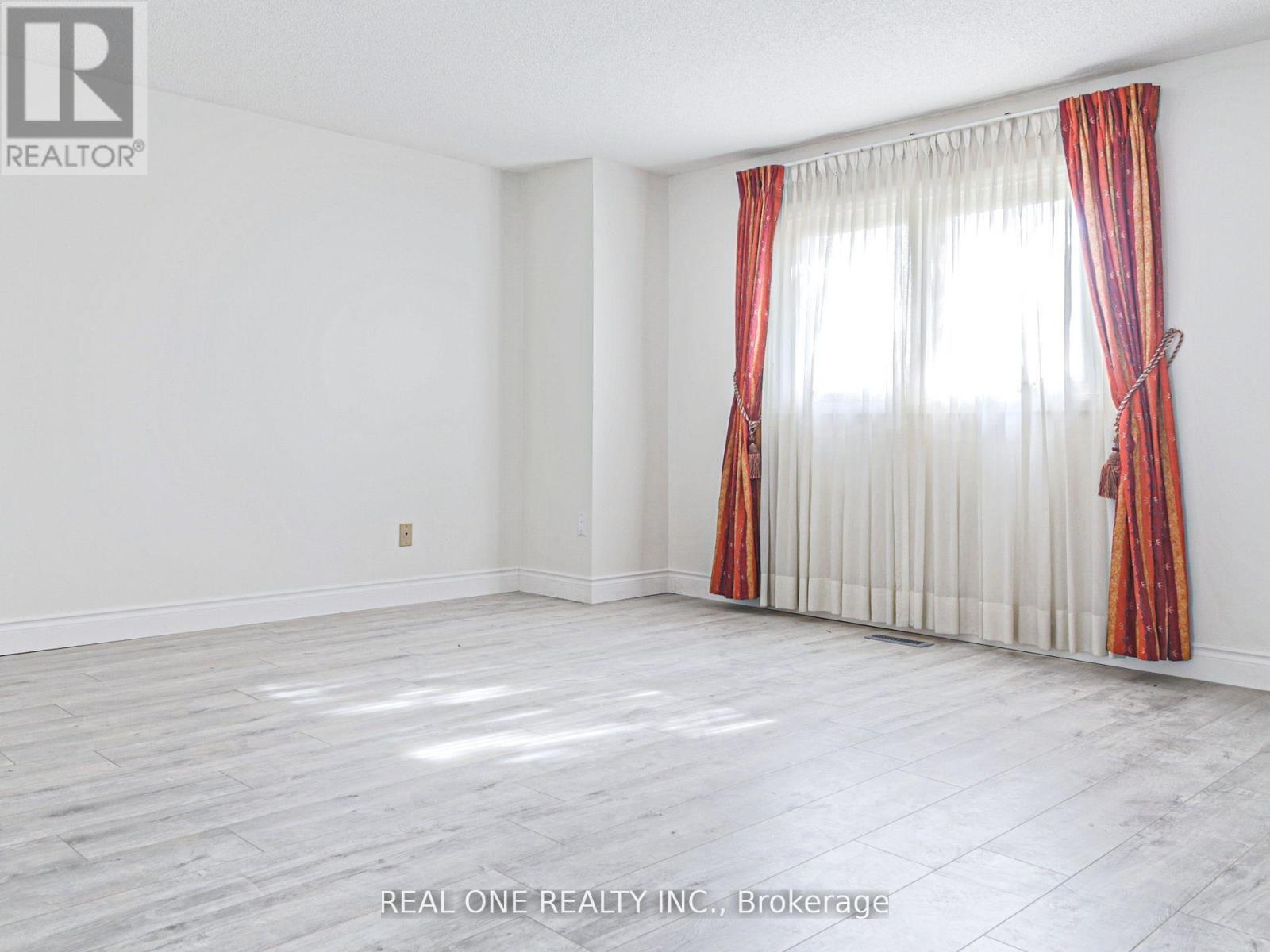 51 Cornwall Drive, Ajax, Ontario  L1T 3G2 - Photo 11 - E12501282