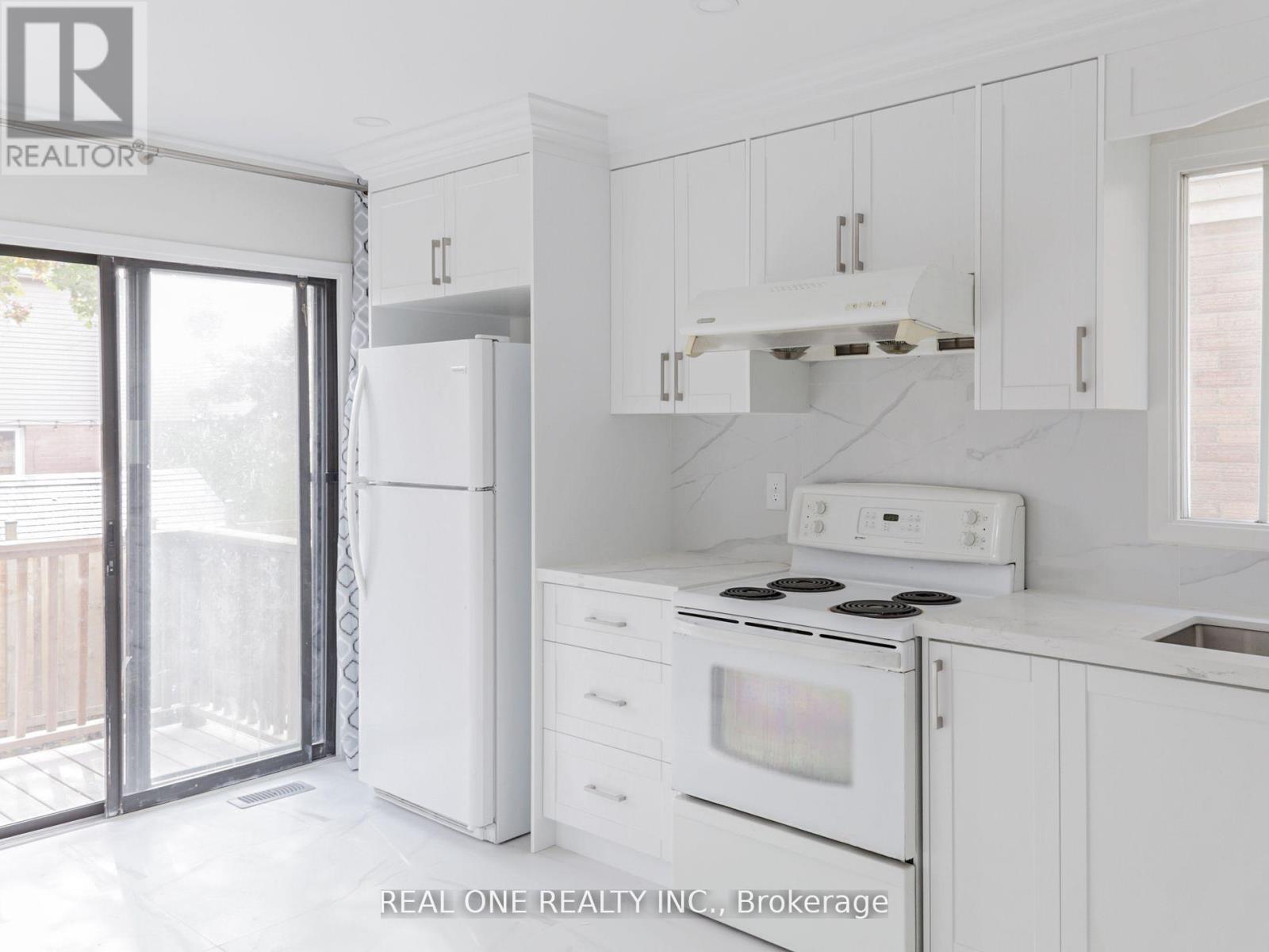 51 Cornwall Drive, Ajax, Ontario  L1T 3G2 - Photo 8 - E12501282