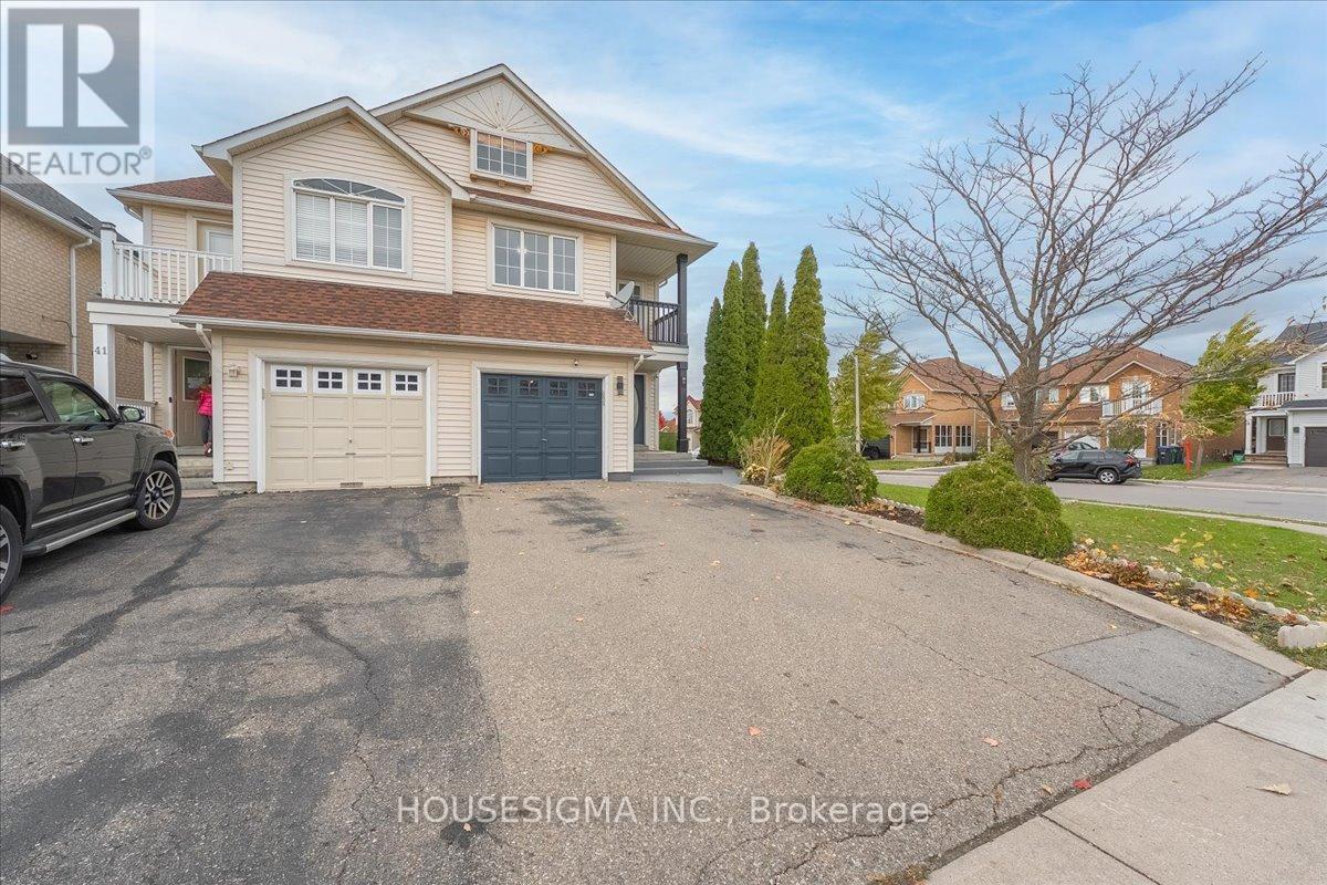 39 Weather Vane Lane, Brampton, Ontario  L6X 4R4 - Photo 3 - W12501286