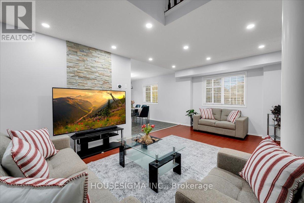 39 Weather Vane Lane, Brampton, Ontario  L6X 4R4 - Photo 10 - W12501286