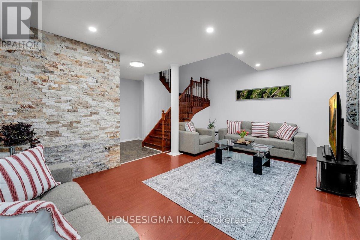 39 Weather Vane Lane, Brampton, Ontario  L6X 4R4 - Photo 9 - W12501286