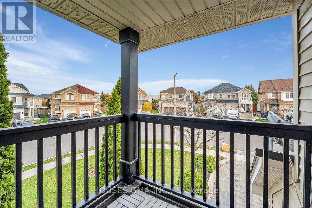 39 Weather Vane Lane, Brampton, Ontario  L6X 4R4 - Photo 30 - W12501286