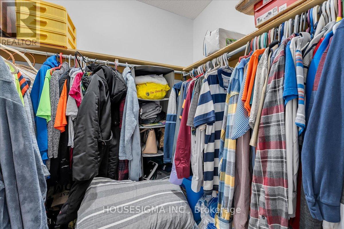 39 Weather Vane Lane, Brampton, Ontario  L6X 4R4 - Photo 22 - W12501286