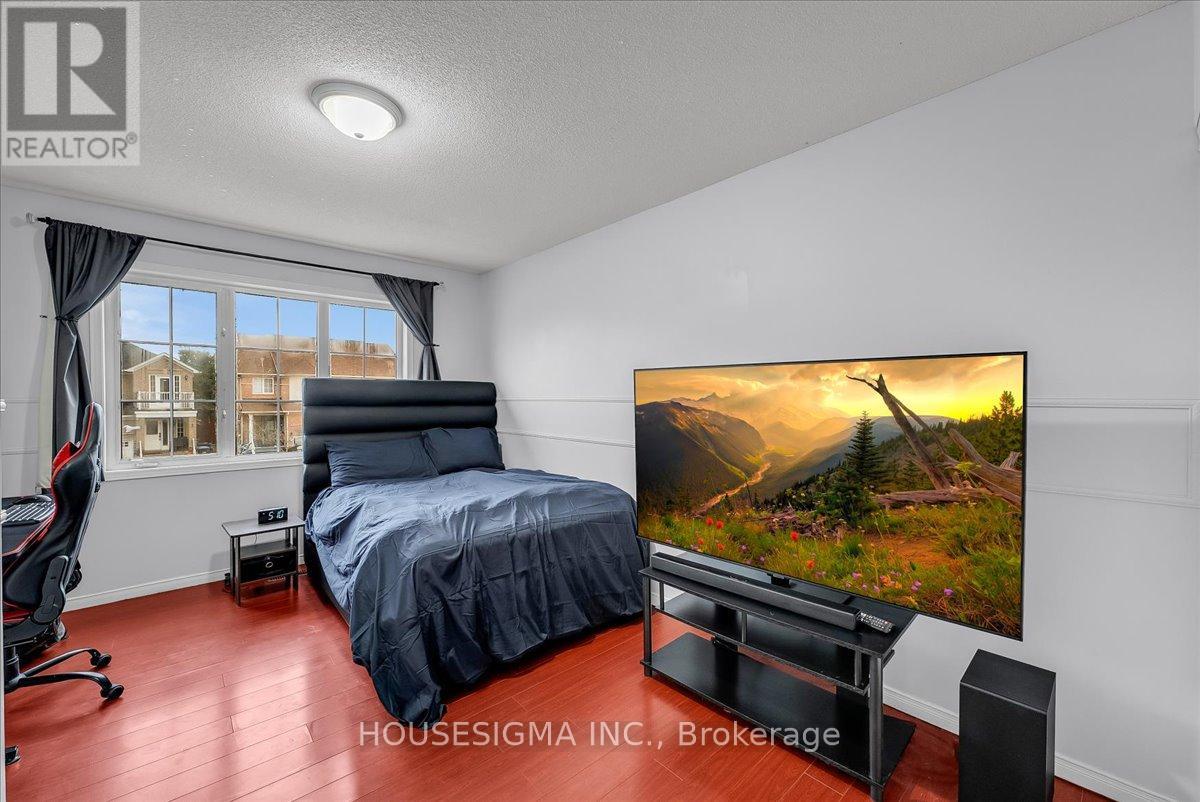 39 Weather Vane Lane, Brampton, Ontario  L6X 4R4 - Photo 25 - W12501286