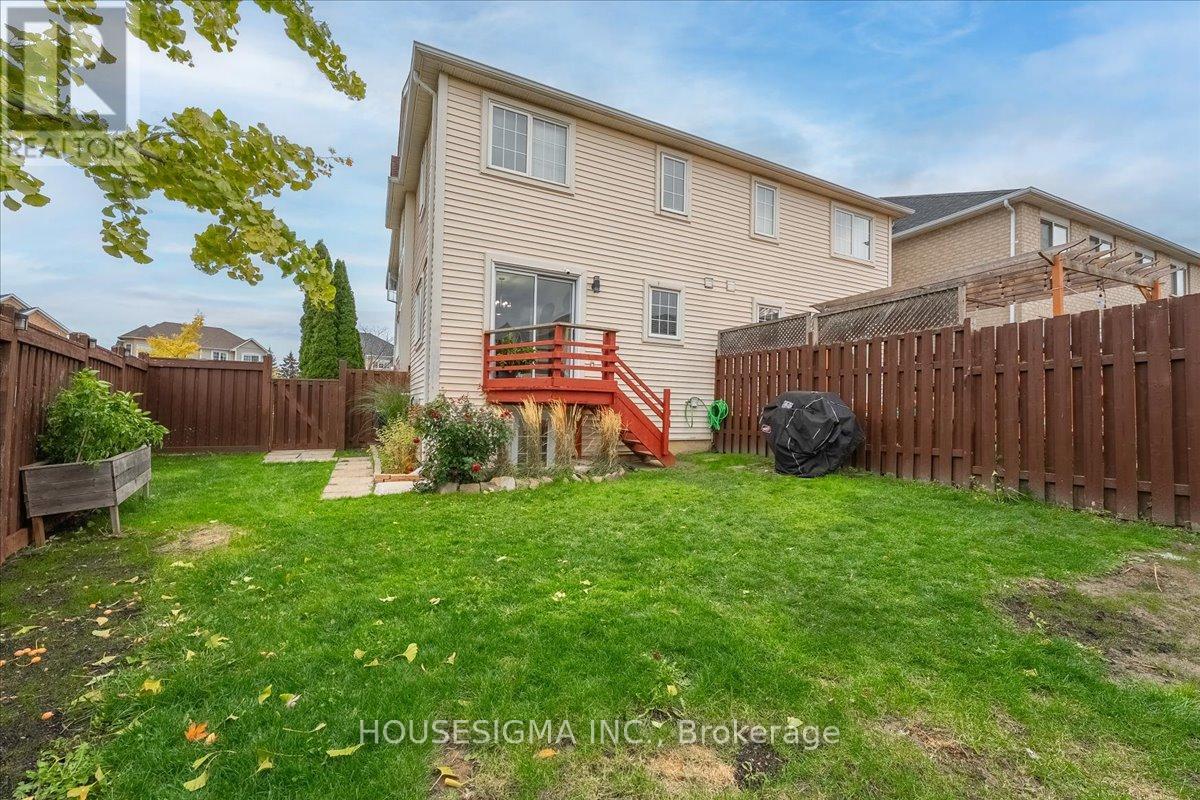 39 Weather Vane Lane, Brampton, Ontario  L6X 4R4 - Photo 38 - W12501286