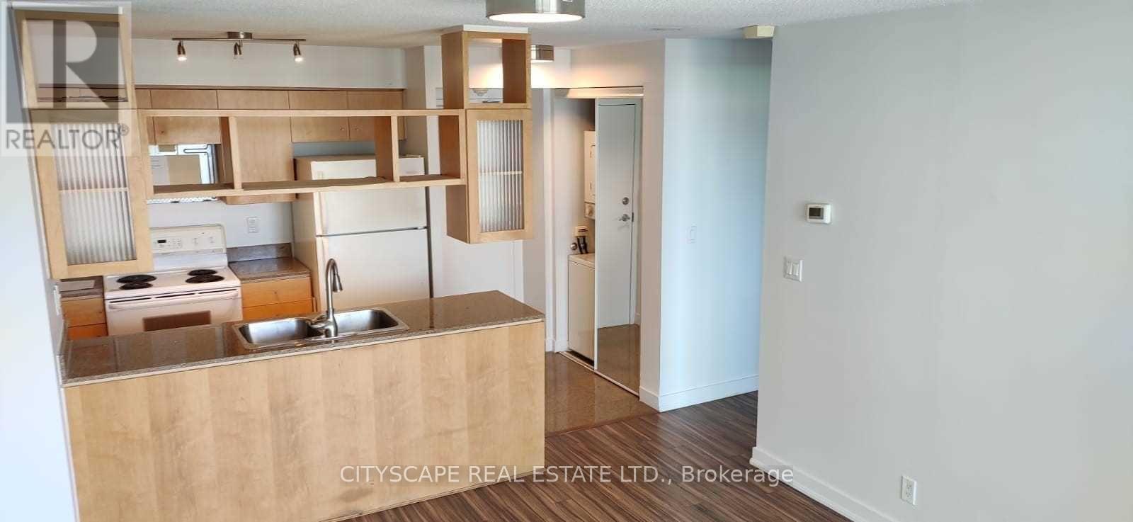 1905 - 397 Front Street W, Toronto, Ontario  M5V 3S1 - Photo 6 - C12501294