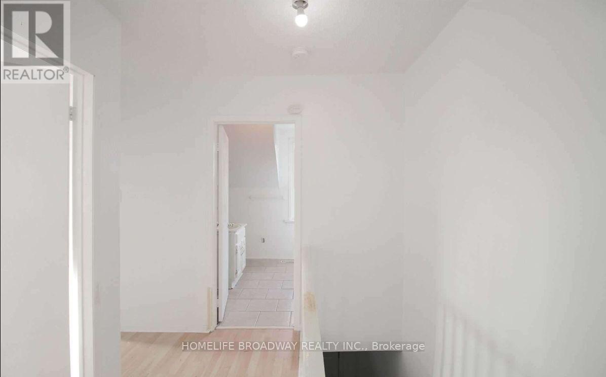 1354 Caroline Street, Burlington, Ontario  L7S 1H4 - Photo 18 - W12500354