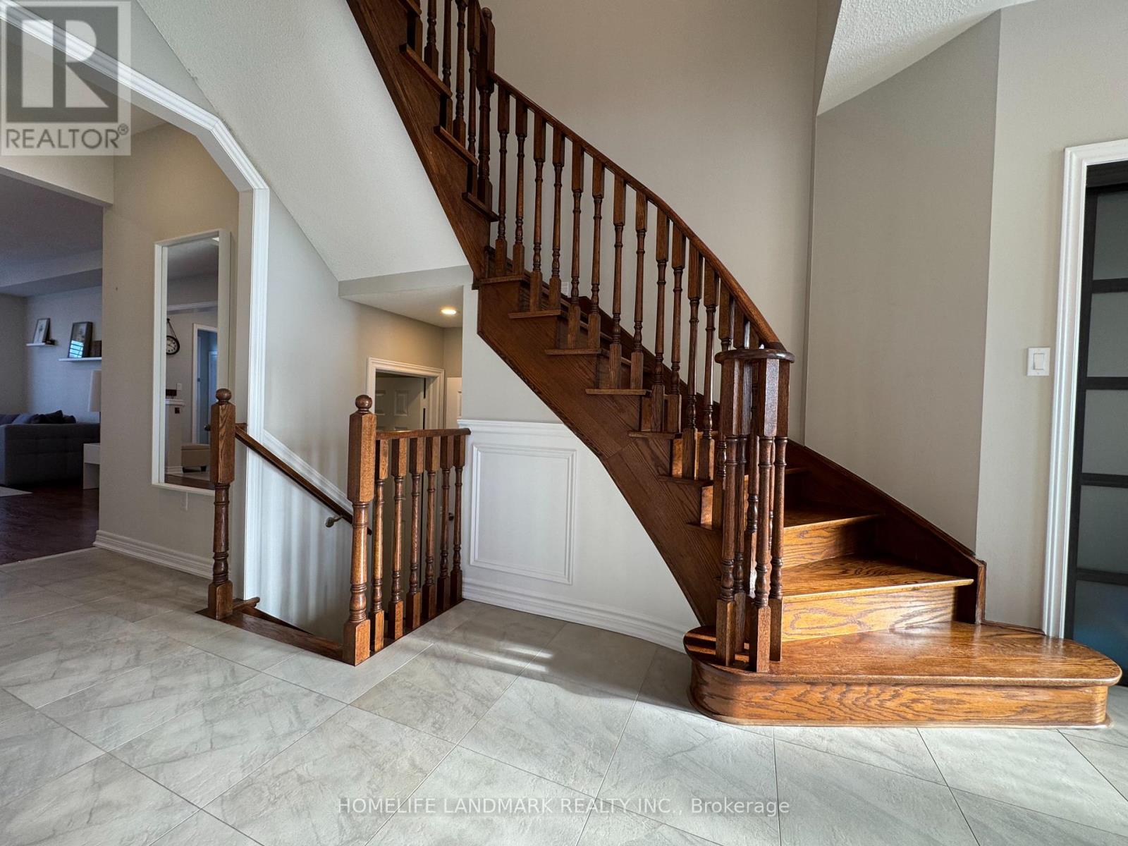 13 Woodway Lane, Markham, Ontario  L6B 0N4 - Photo 10 - N12501304