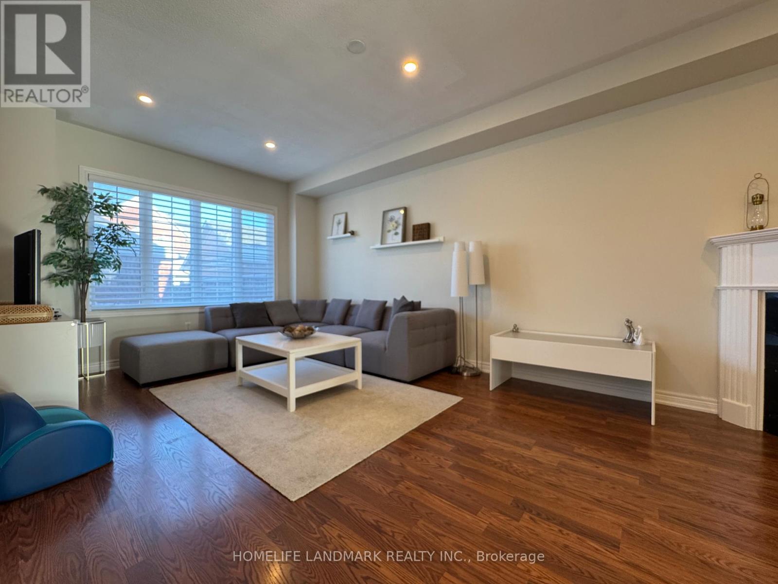 13 Woodway Lane, Markham, Ontario  L6B 0N4 - Photo 18 - N12501304