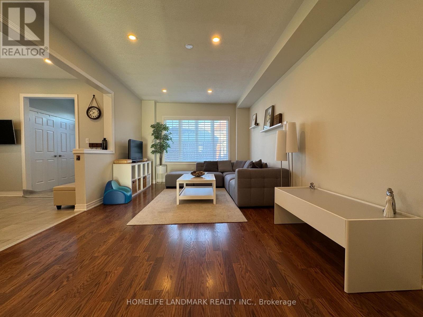 13 Woodway Lane, Markham, Ontario  L6B 0N4 - Photo 20 - N12501304