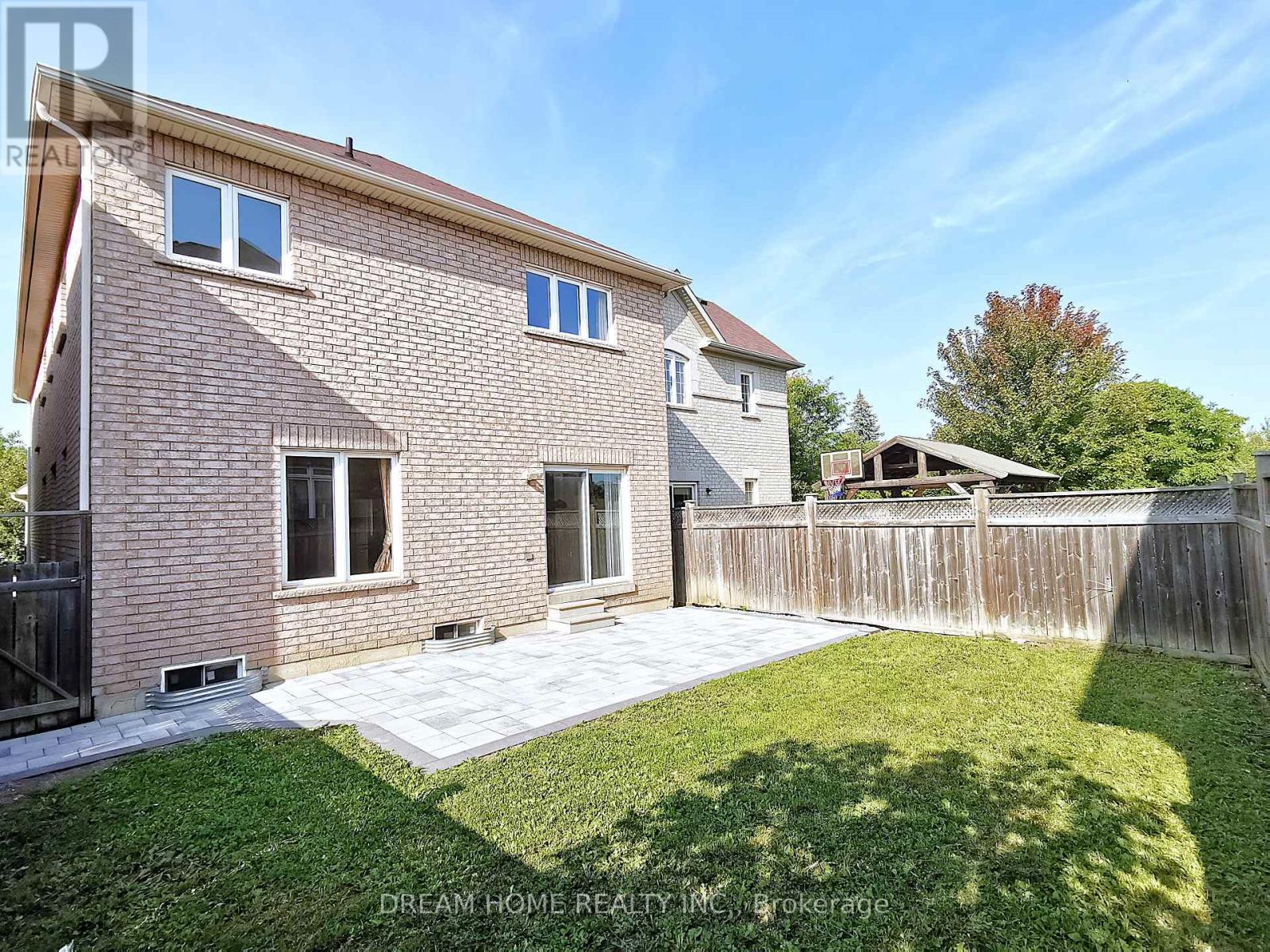 269 Helen Avenue, Markham, Ontario  L3R 1J9 - Photo 14 - N12402825