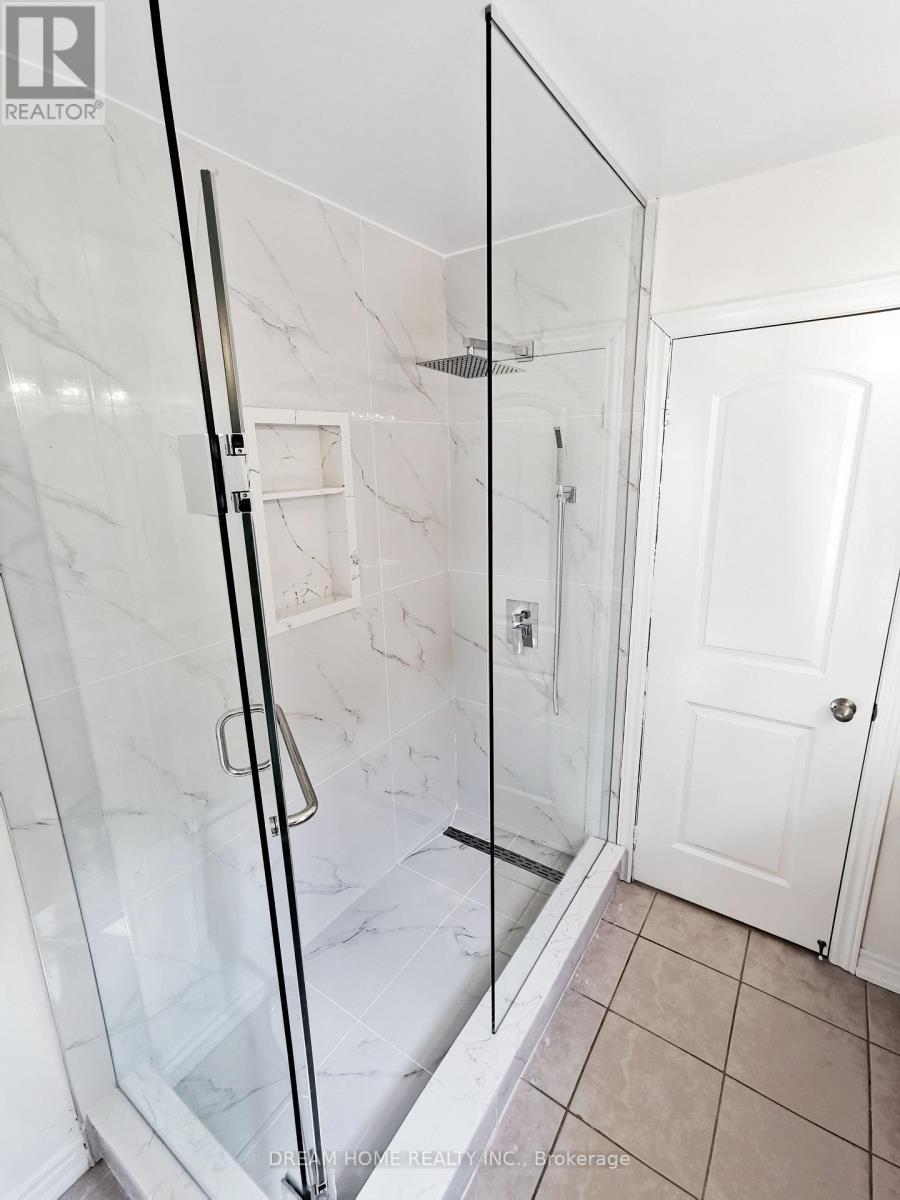 269 Helen Avenue, Markham, Ontario  L3R 1J9 - Photo 5 - N12402825